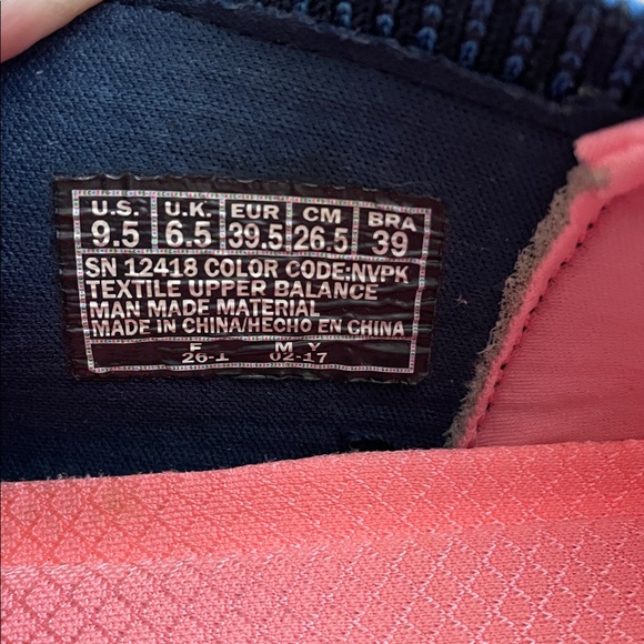 Skechers slip on Sneakers 9.5 - Picture 14 of 14